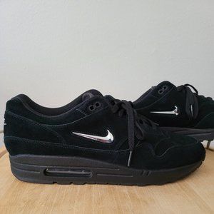 Nike Air Max 1 - Jewel Triple Black Chrome Used
